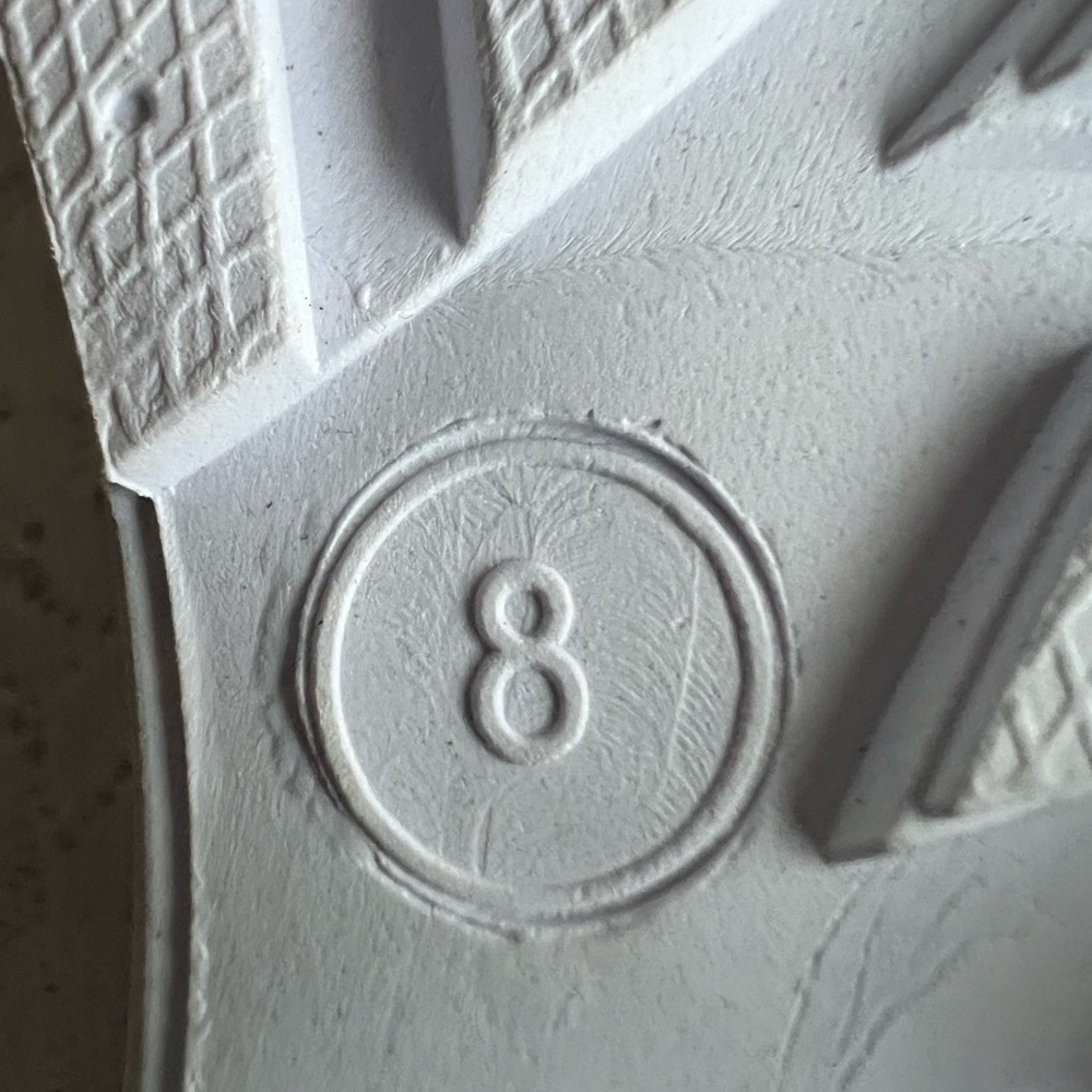Apana White Sneakers size 8 - Picture 6 of 6